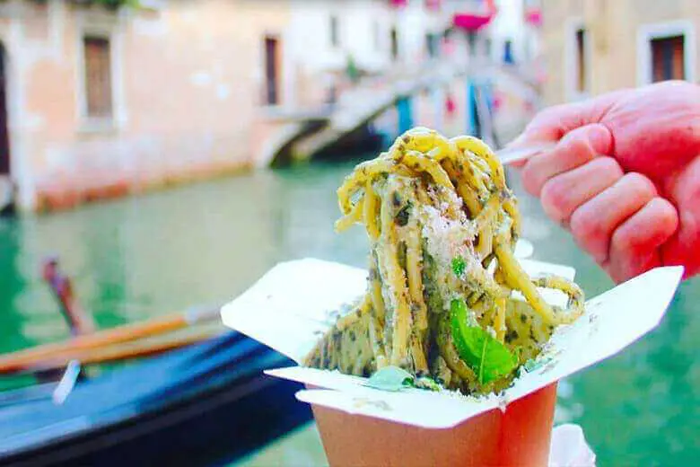 10 restaurantes donde comer barato en Venecia